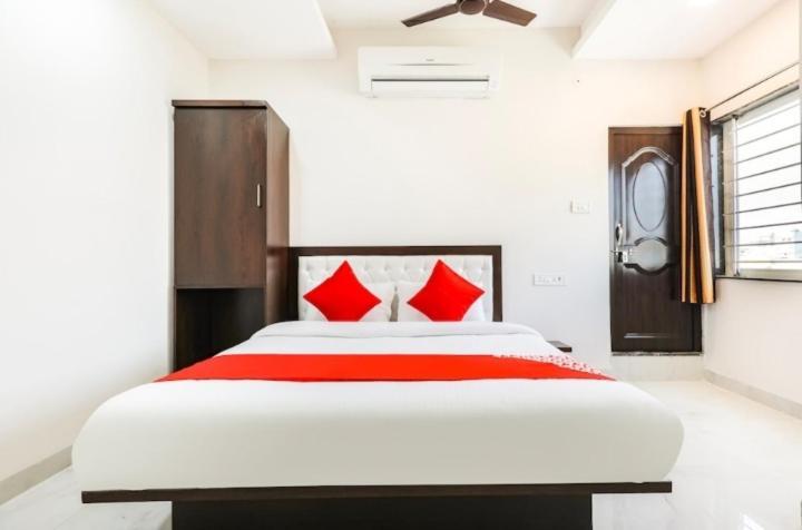 Hotel Royal Palace Indore Ngoại thất bức ảnh