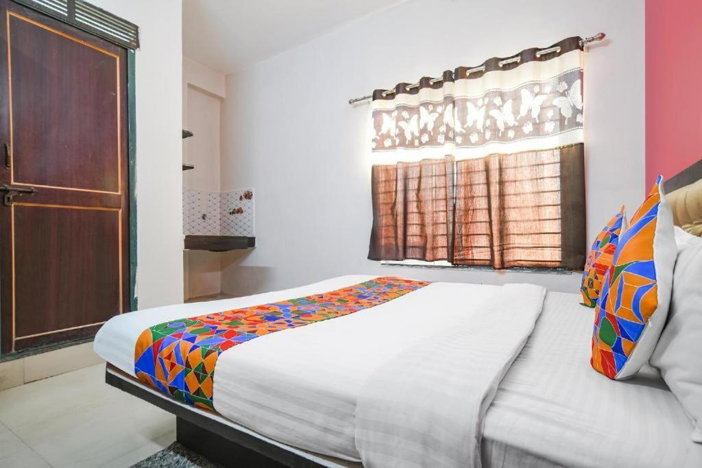 Hotel Royal Palace Indore Ngoại thất bức ảnh